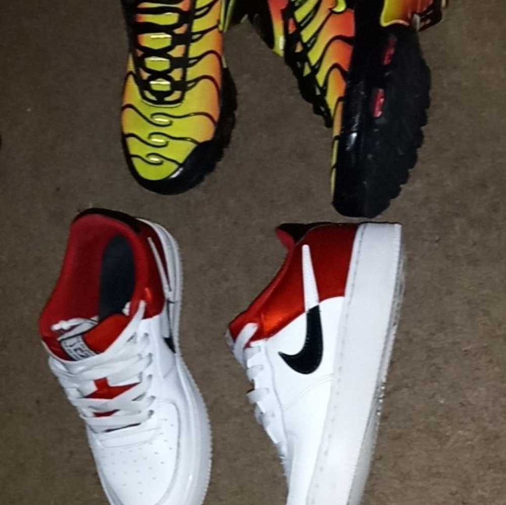 Nike air maxs tour yellow size 8.5 Air Force 1s nba addition size 5.5